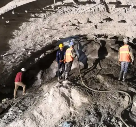 阳泉拱顶带模注浆料的施工流程及注意事项